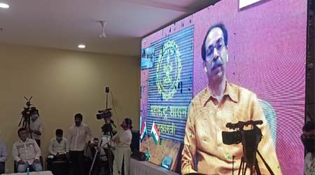 भाईंदर पूर्व येथील ३७१ बेडच्या दोन समर्पित कोविड आरोग्य केंद्रांचे लोकार्पण.साथींच्या आजारांवर मात करण्यासाठी राज्यभरात कायमस्वरूपी संसर्ग रुग्णालये उभारणार- मुख्यमंत्री उद्धव ठाकरे