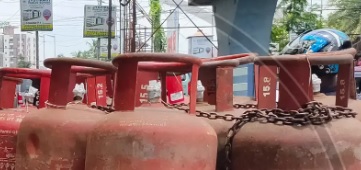 अवैद्य गॅस सिलिंडर व रिफलिंग, जळगाव एलसीबीची मोठी कारवाई